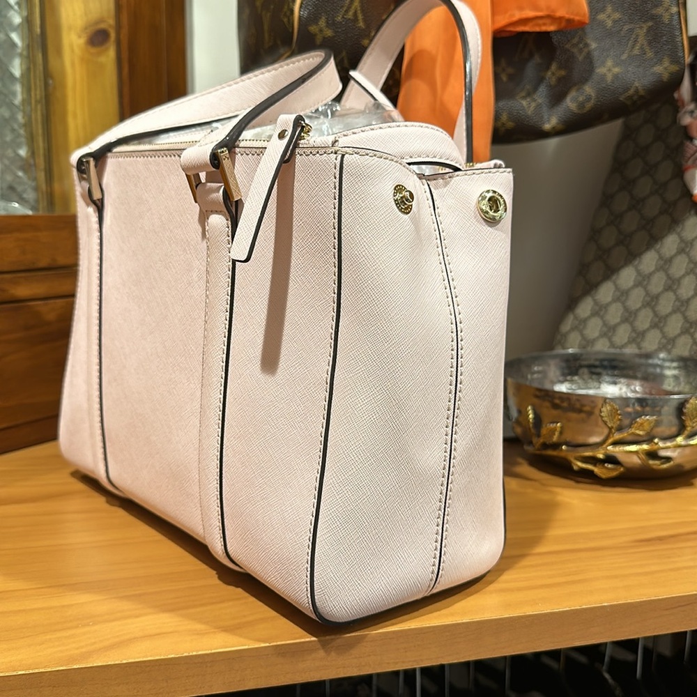 Kate Spade purse - Picture 3 of 9
